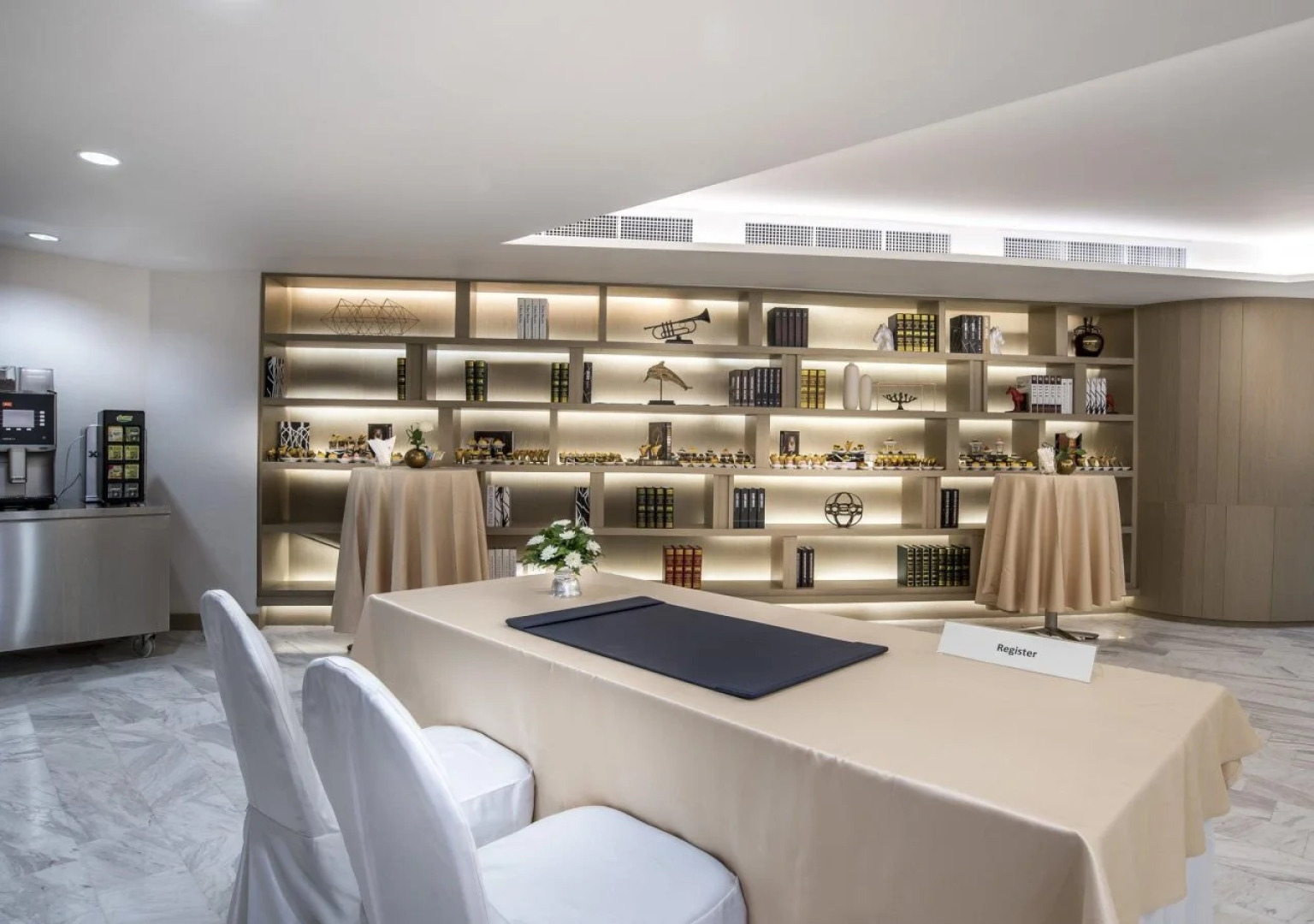 Novotel Phuket City Phokeethra Hotel