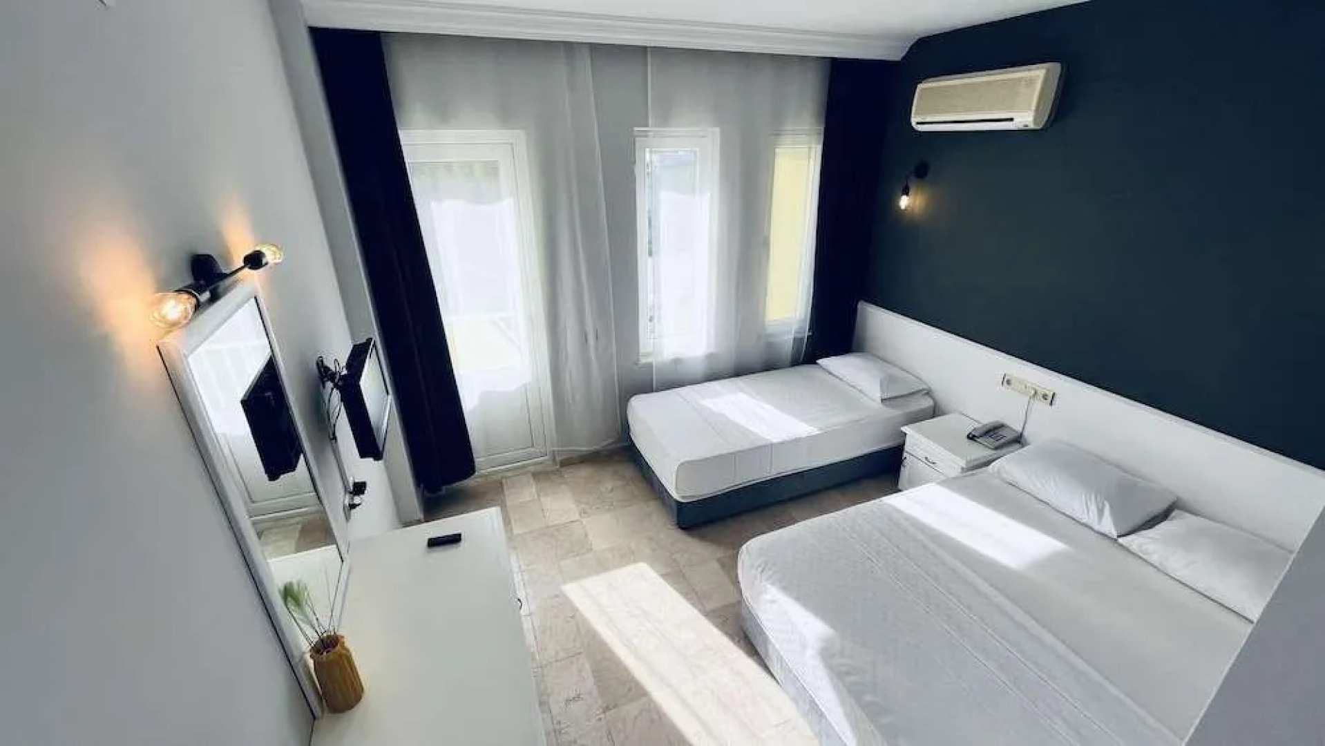 Akar Palace Resort Hotel