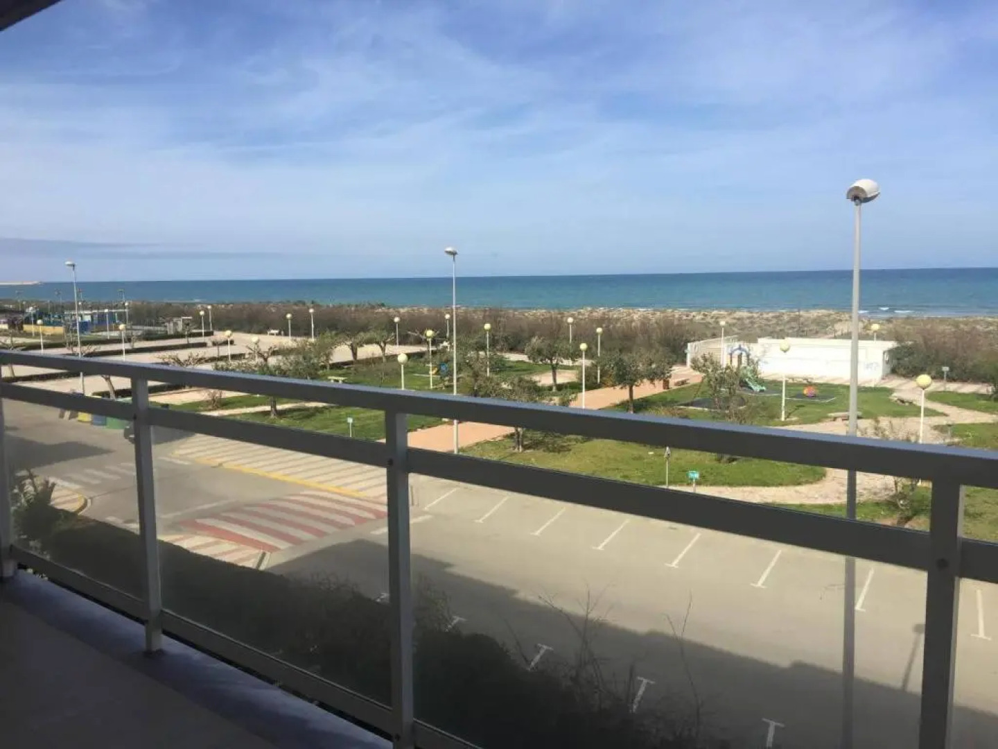 .Apartamento 1a linea de playa + piscina + parking DAIMUS