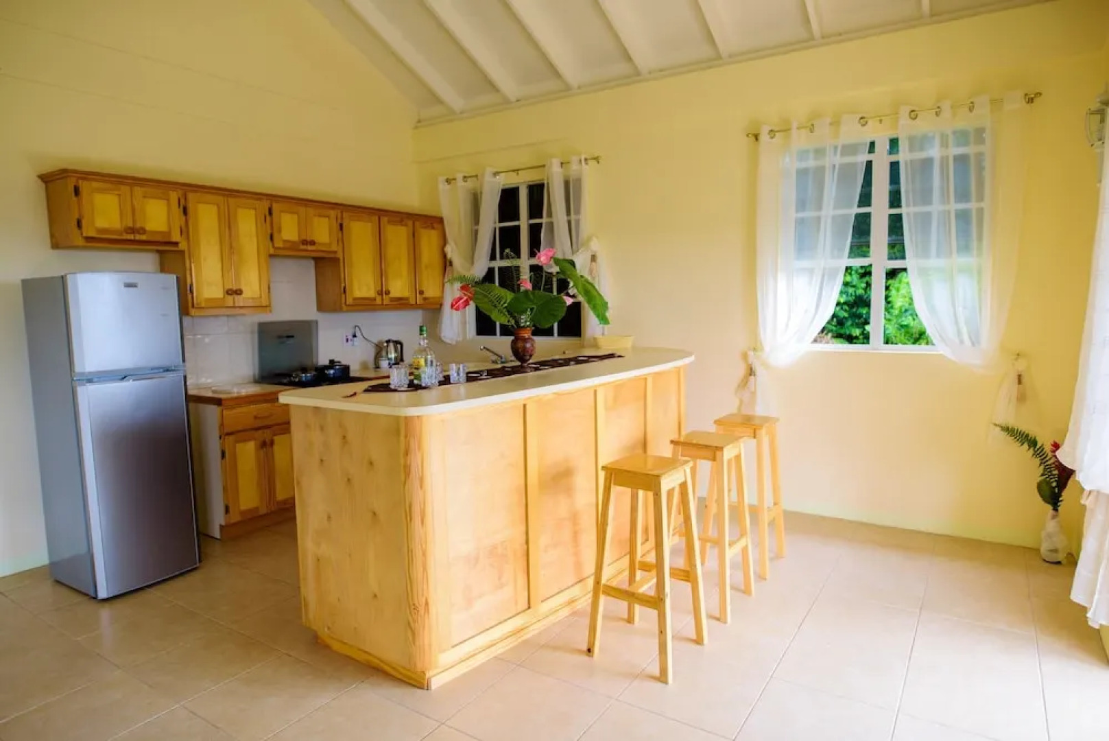 House With 2 Bedrooms in Roseau Vallée, With Wonderful sea View, Furni