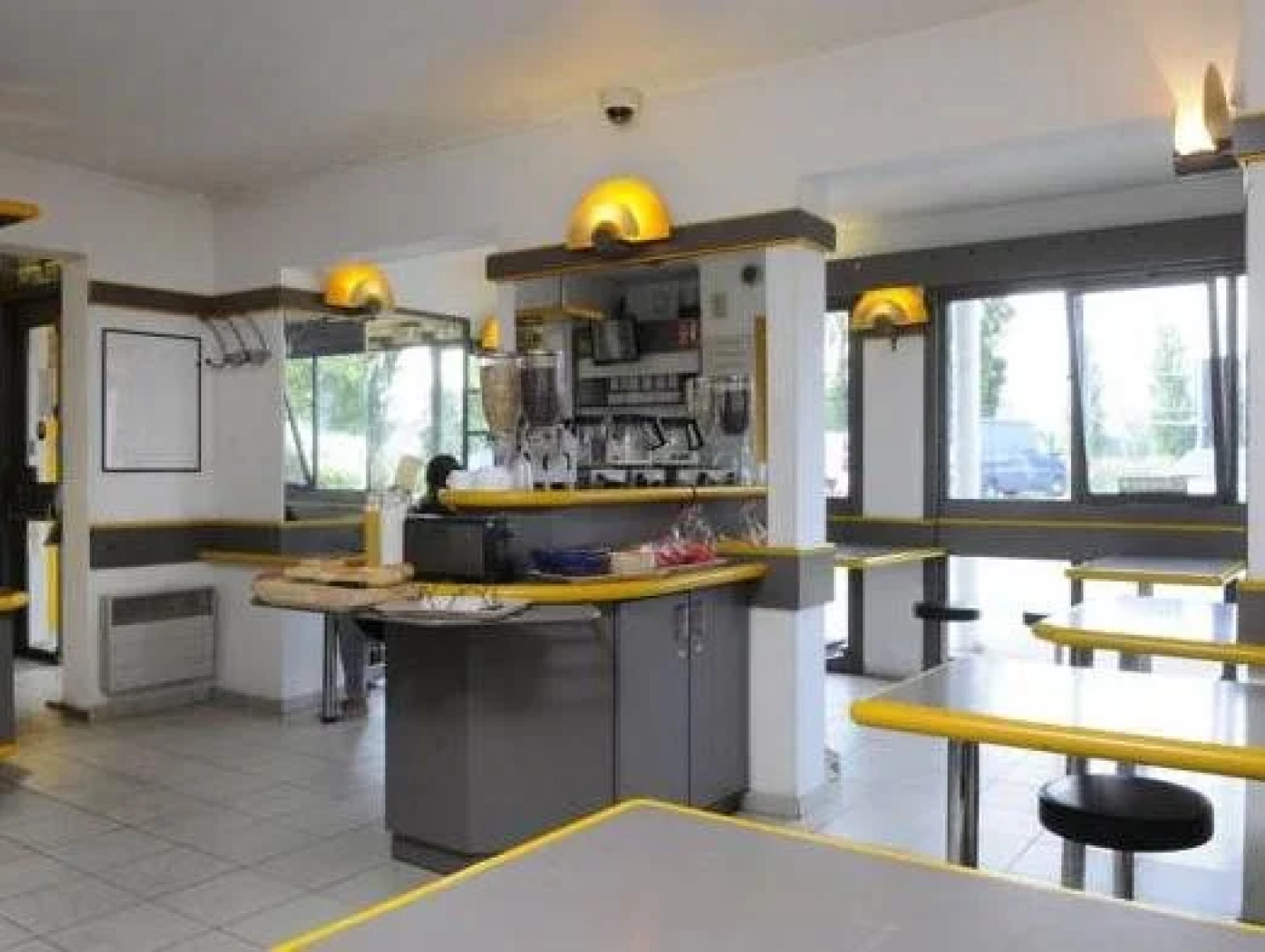 Egg Hotel Goussainville CDG