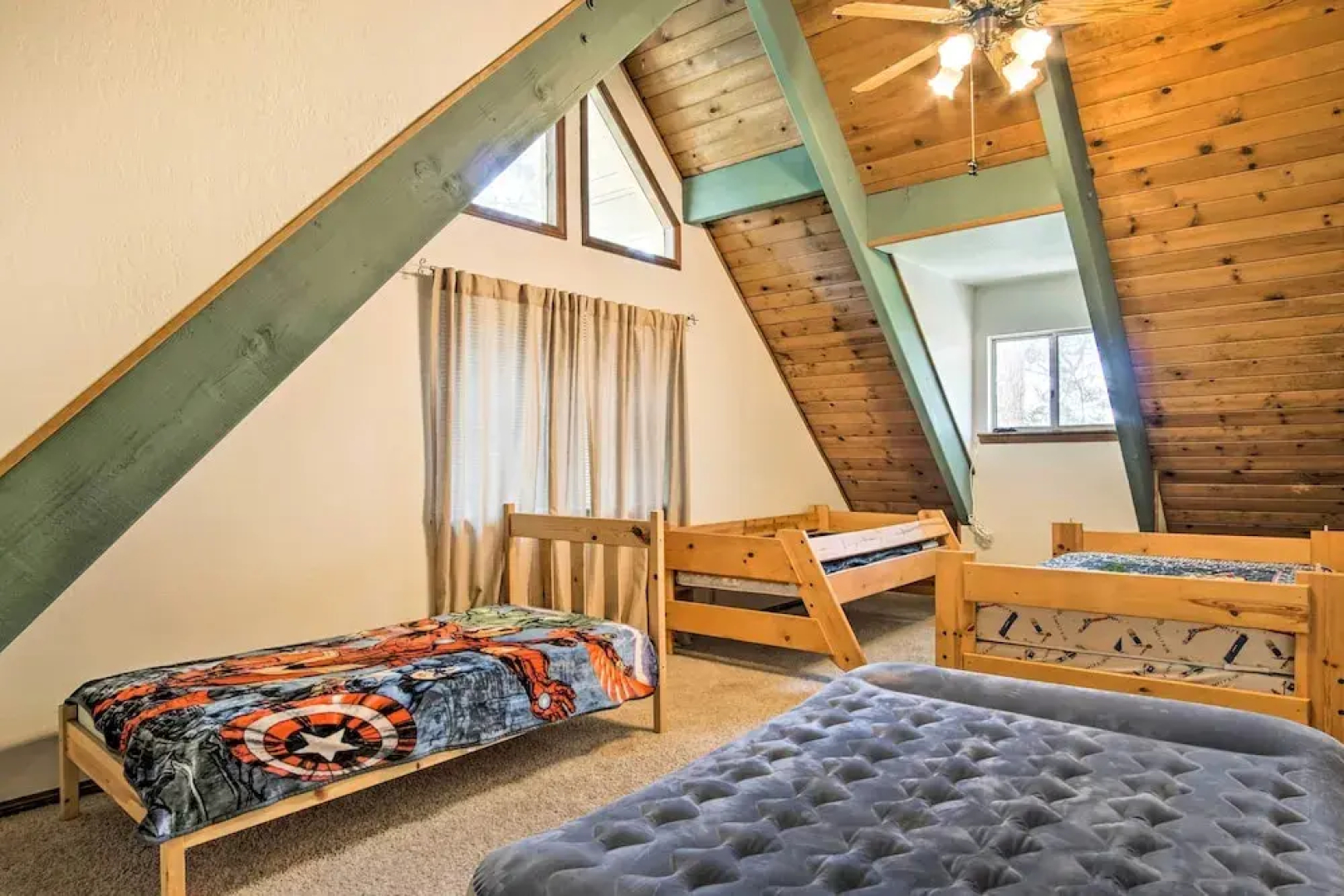 Lake Arrowhead Cabin: Lush Yard ~ 5 Mi to Village