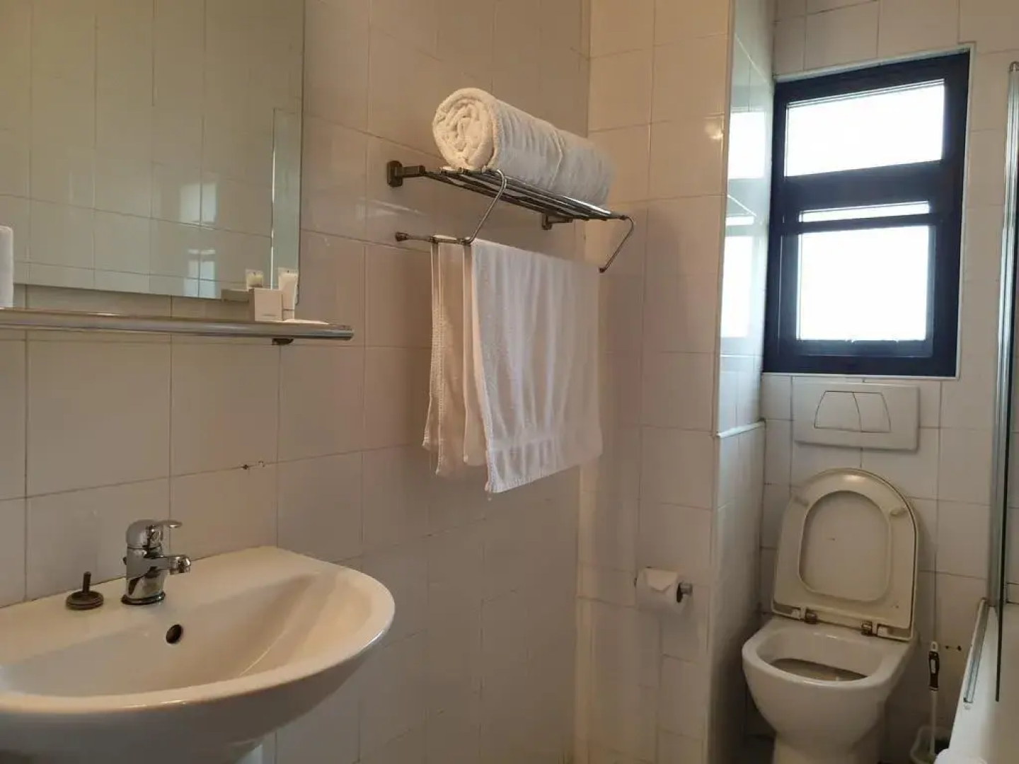 Mangel Hotel and Suites