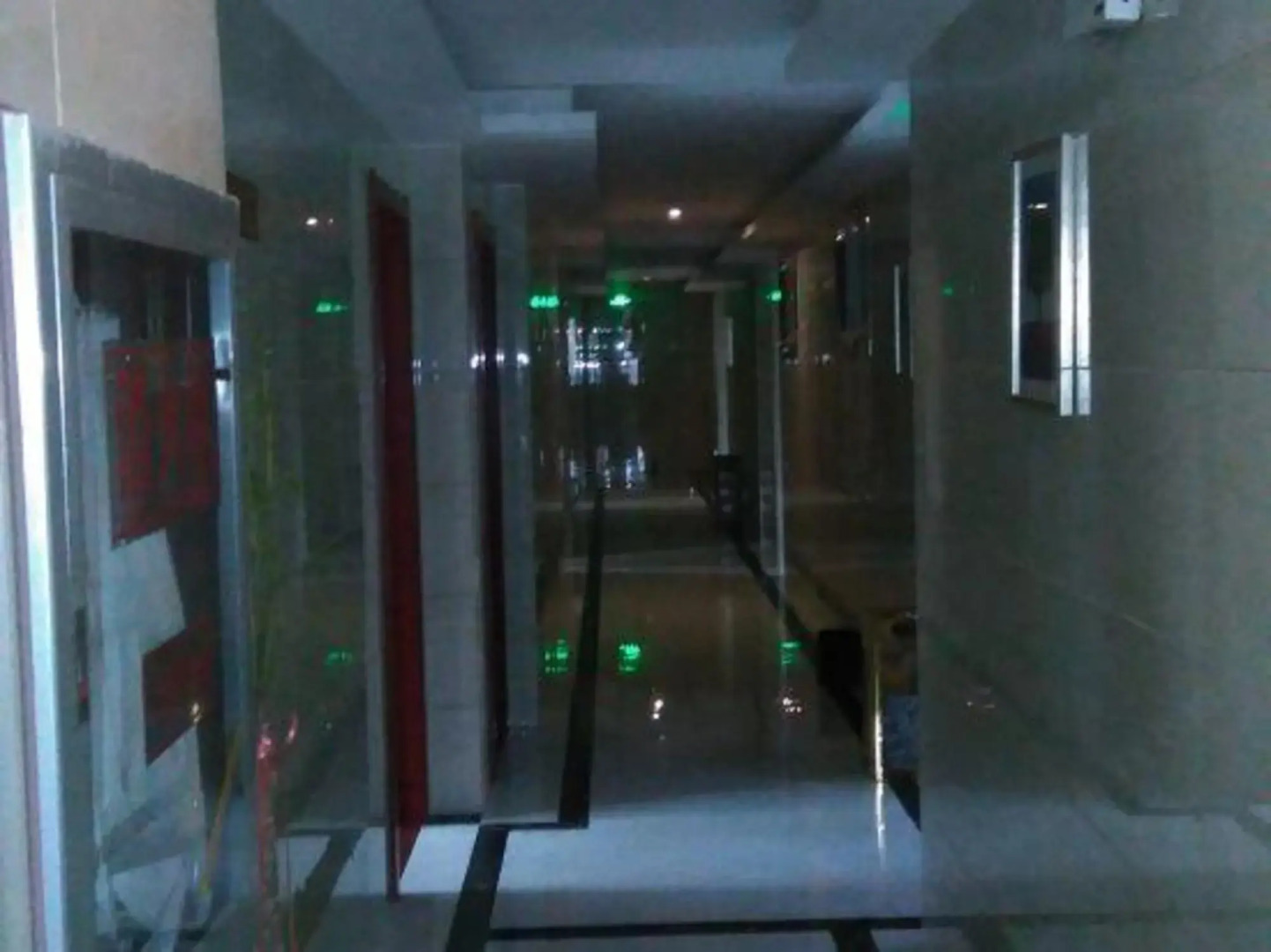 Binjiang Business Hotel