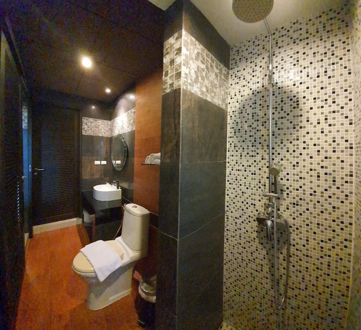 Tachawan Resort & Restaurant
