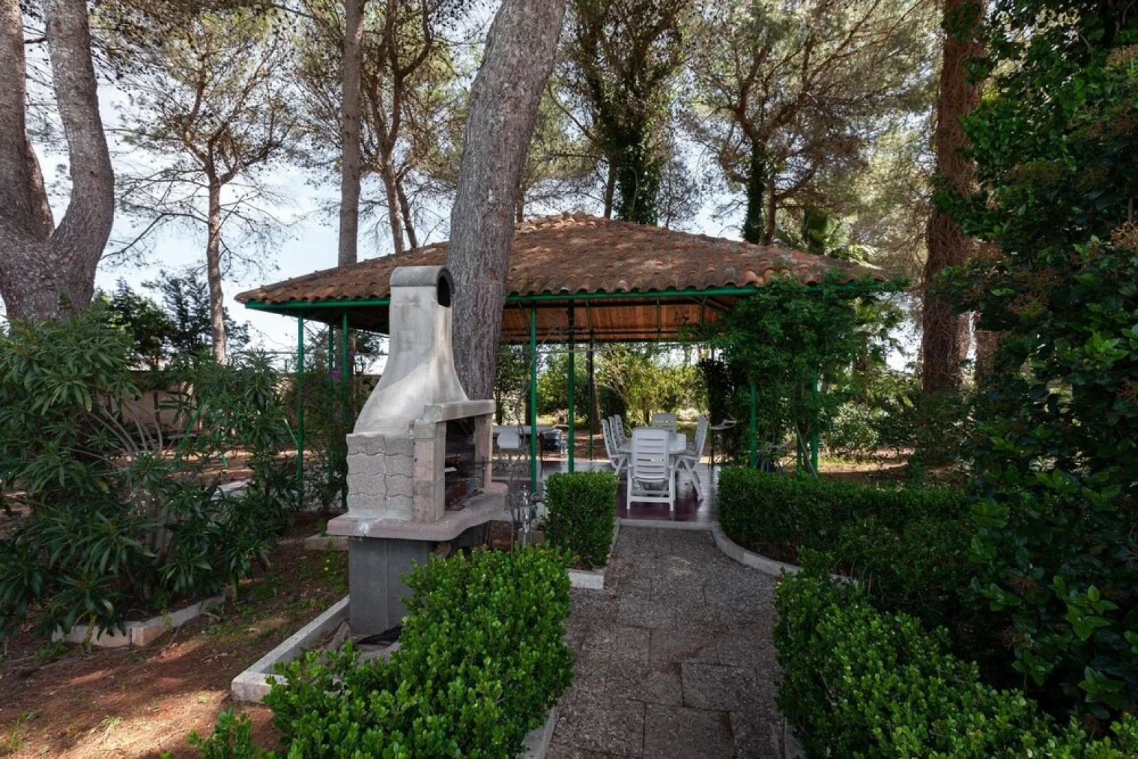 Villa Carmen With Garden And Pool