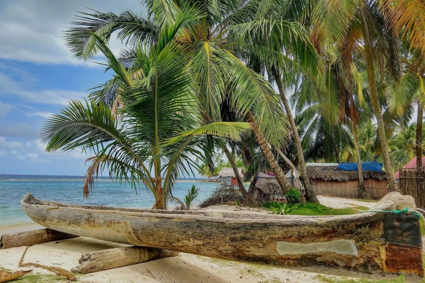 San Blas Private Oceanfront Cabin