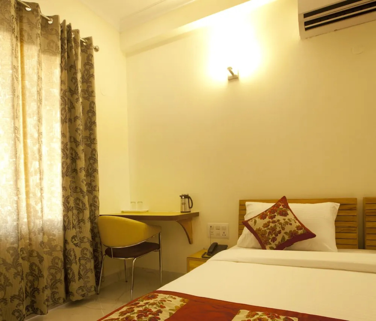 Capital O 325 Hotel Silver Star