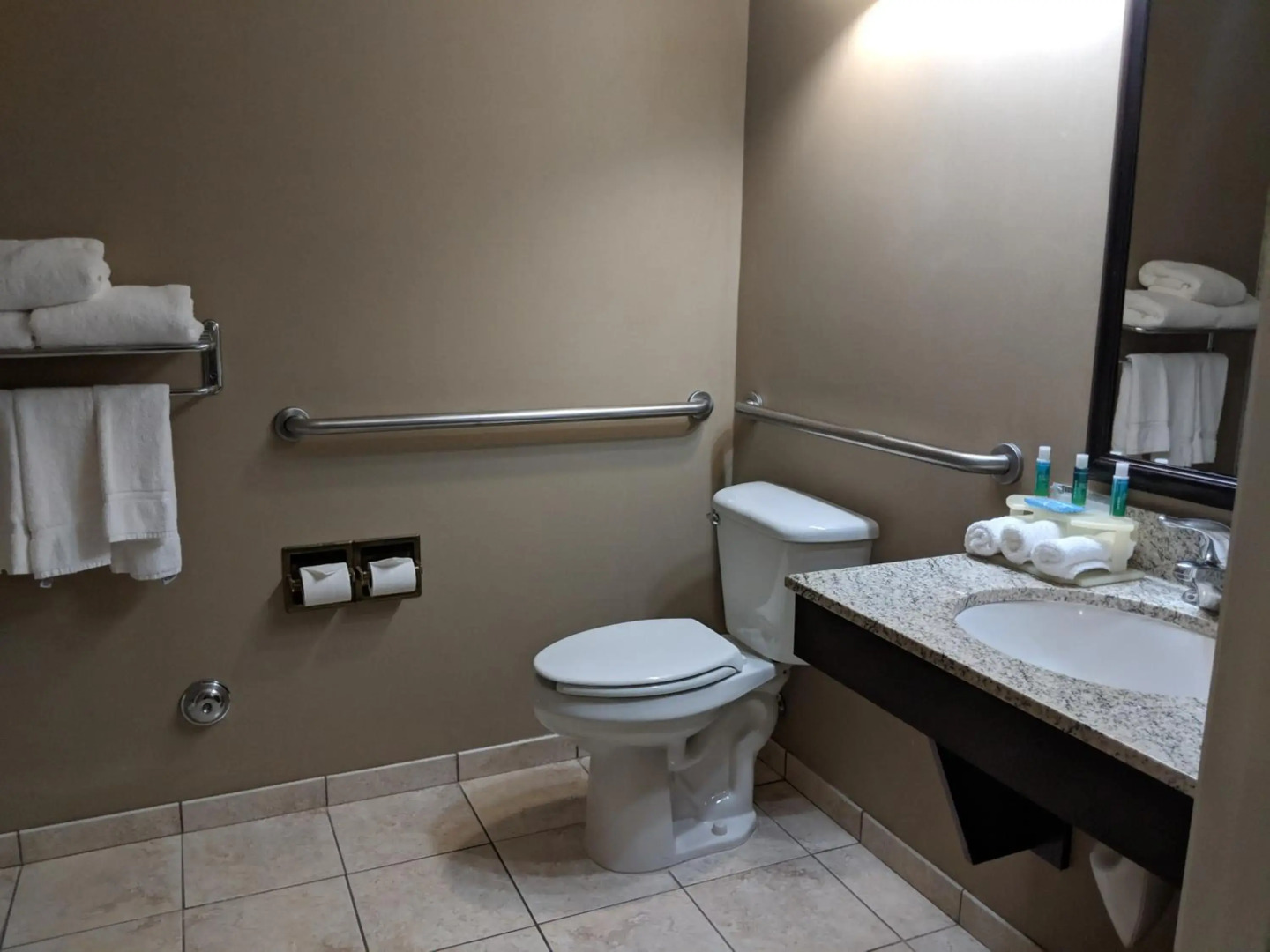 Clarion Pointe Medford