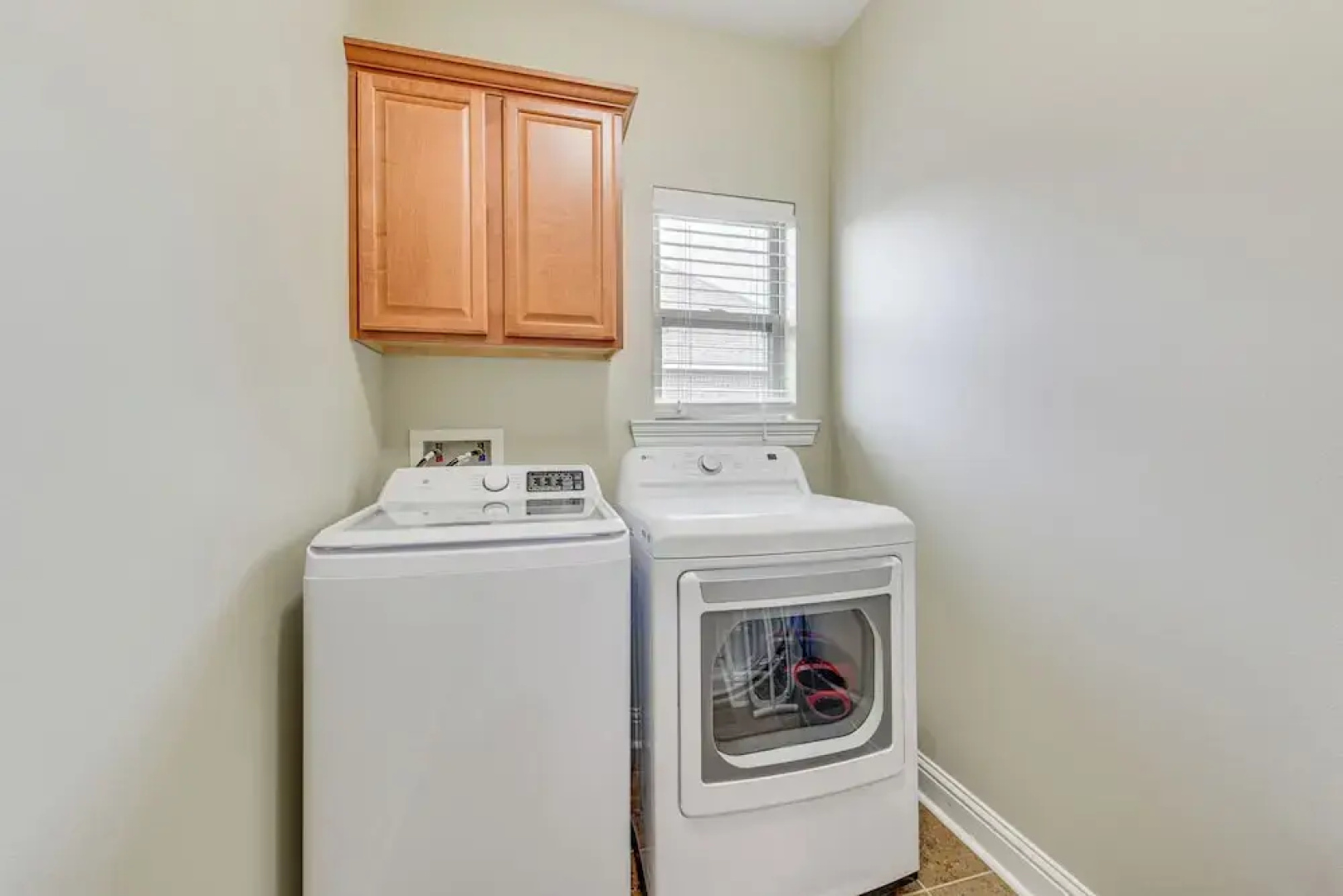 Spacious Zachary Home: 12 Mi to Baton Rouge!