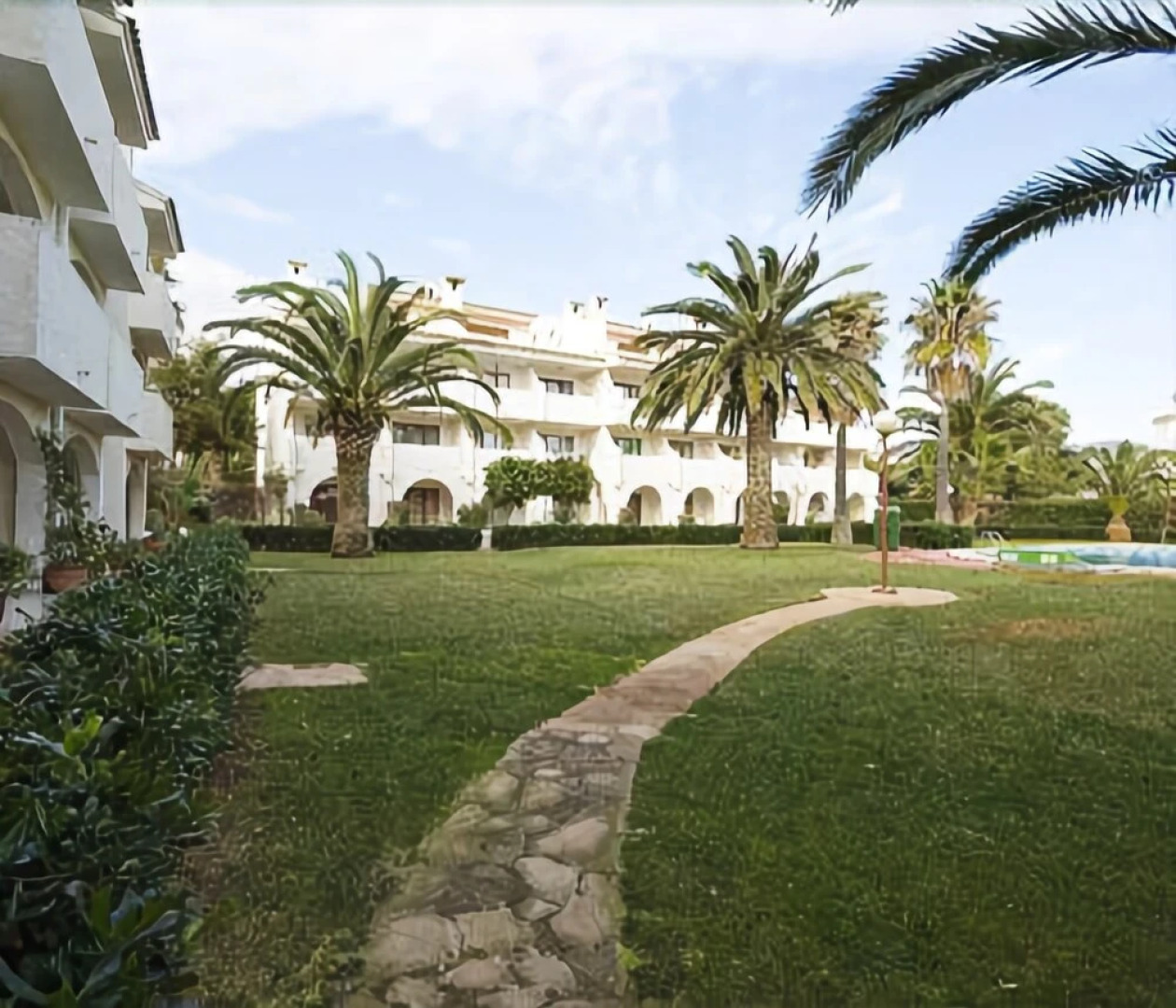 Apartamentos Playa Romana 3000