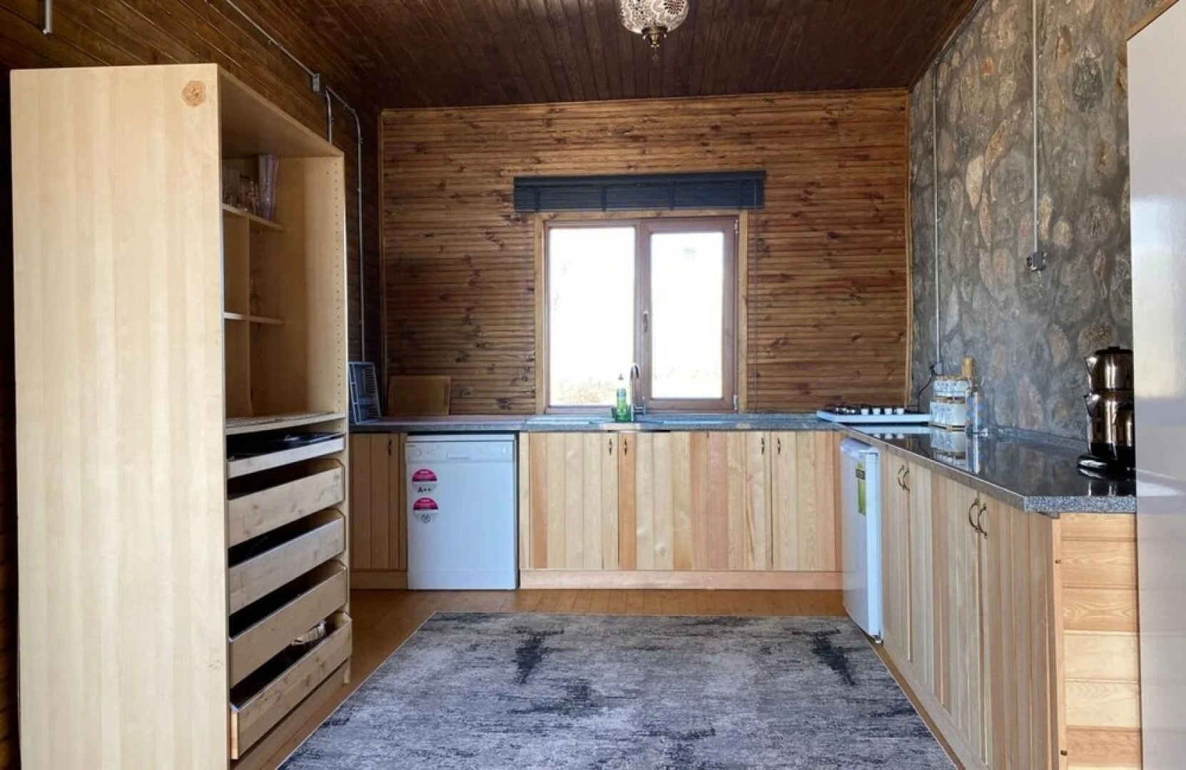 Lovely and Cozy Stone House With Hammam and Fireplace in Iznik Bursa