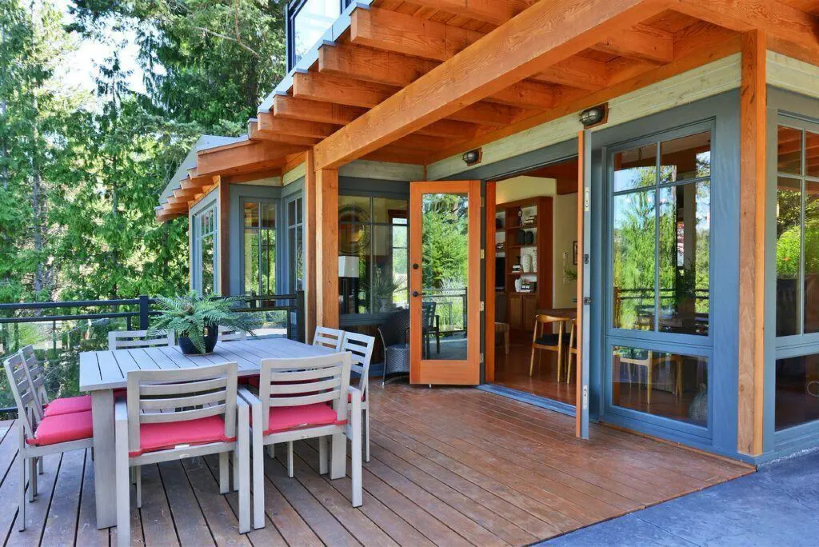 John Henry's Marina and Resort