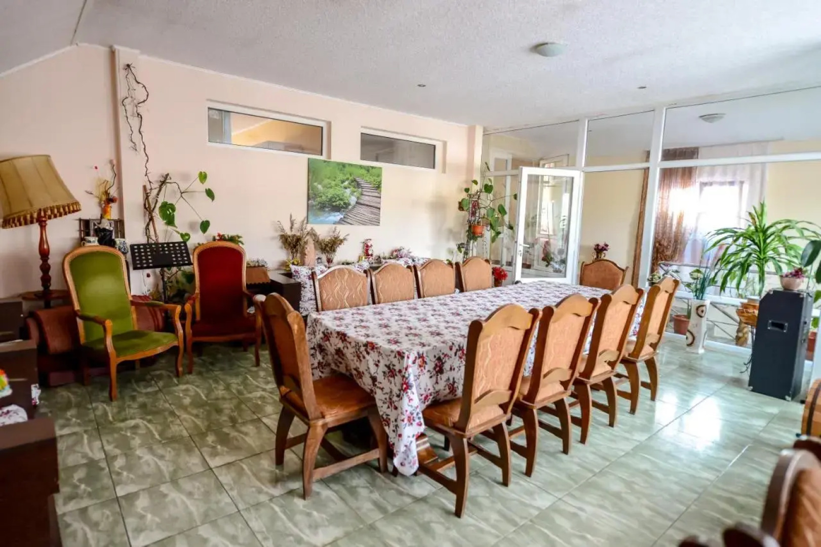 Hostel Roata Cu Noroc