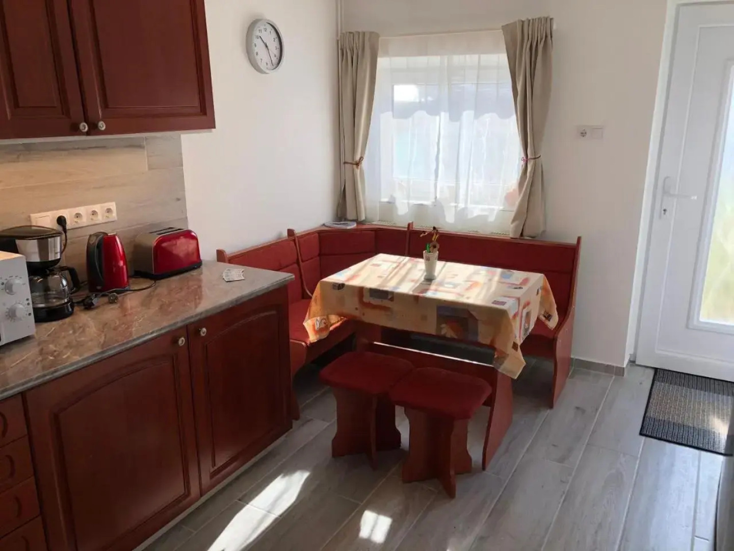 Leander Apartman Balatonakali