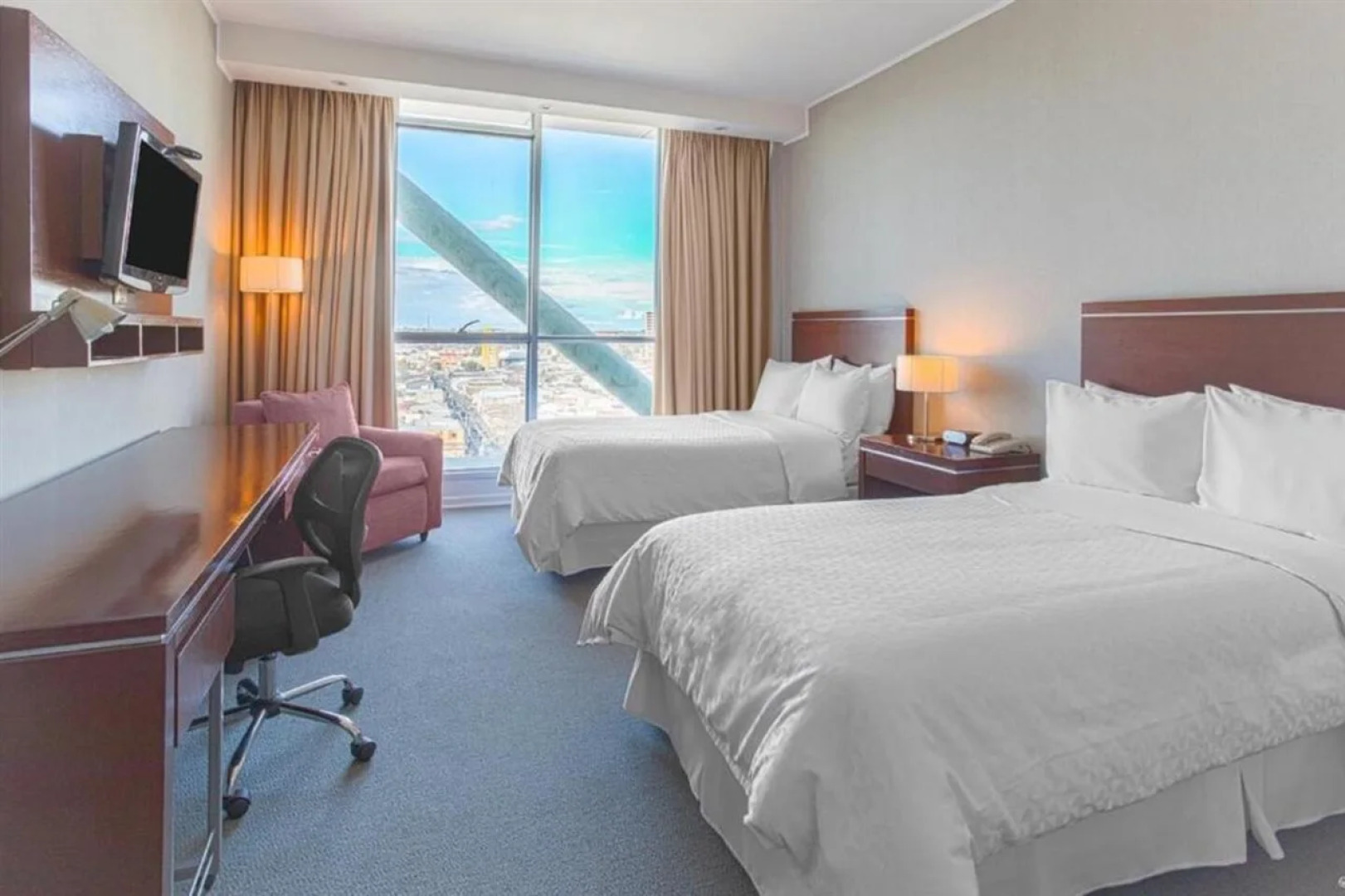 Four Points by Sheraton Los Angeles (Чили)