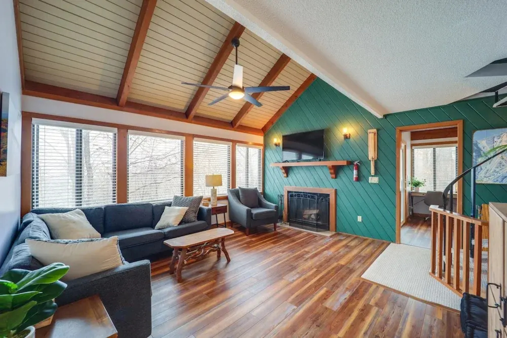 Sugar Mountain Chairlift View Home w/ Hot Tub!