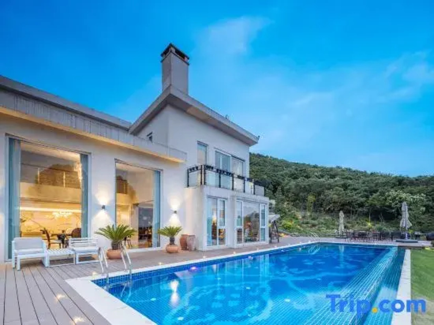 Floral Lux Hotel·Jurong Lihuyuan Hotel