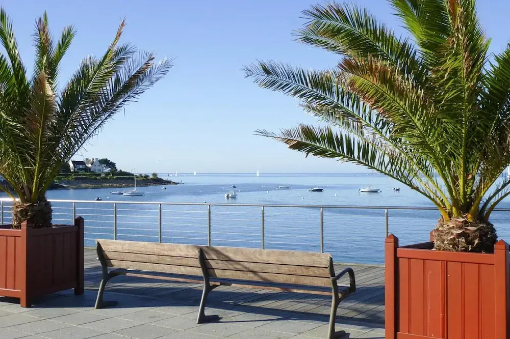 Holiday Home in Benodet Near Sandy Beach