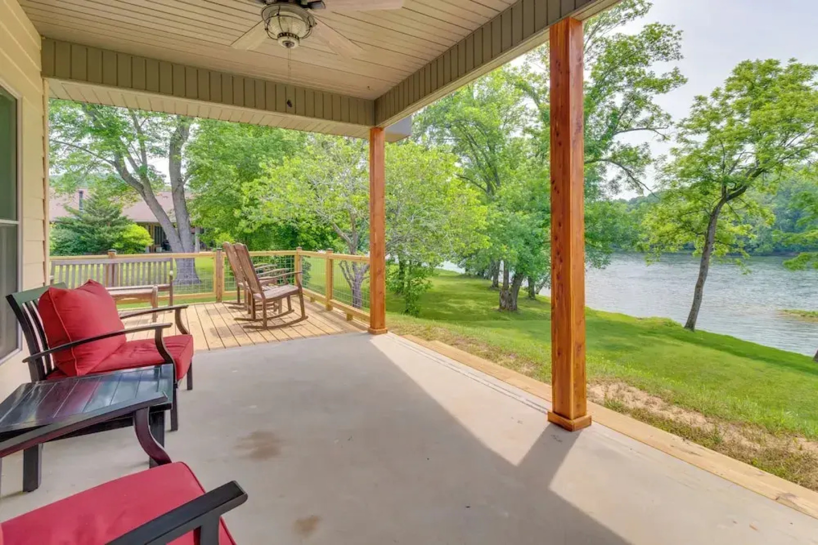 Waterfront Getaway w/ Patio on the White River!