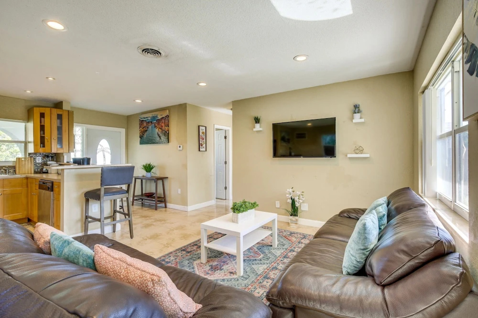 North Lauderdale Vacation Rental: 8 Mi to Beach!