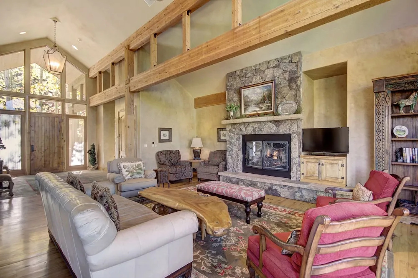 Luxury With Mountain Views, Private Hot Tub Arrowhead 6 Bedroom Townhouse