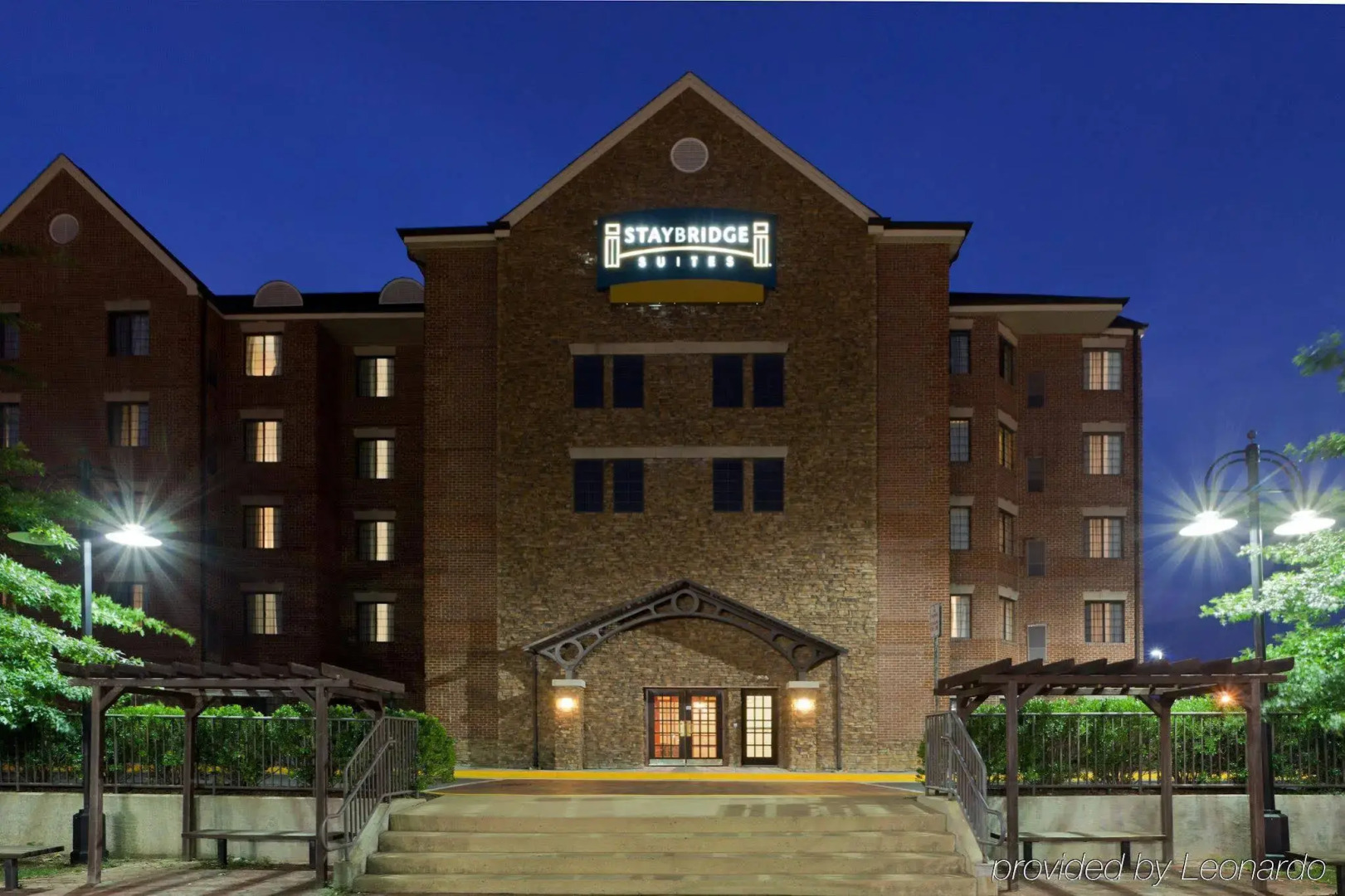 Staybridge Suites Tysons - McLean by IHG