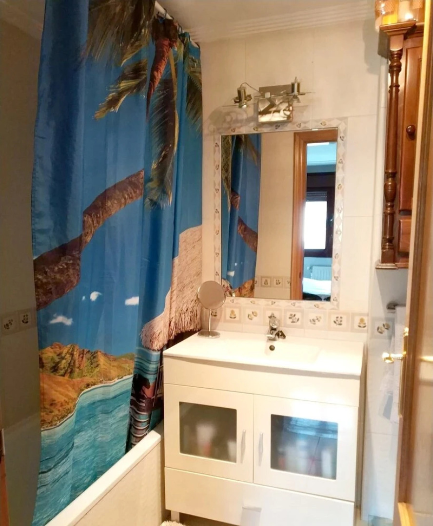 Apartment With 4 Bedrooms in Oviedo, With Balcony