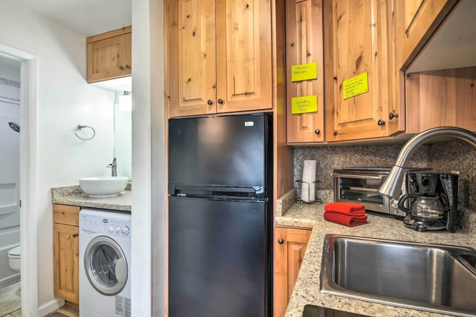 Cozy Studio w/ Fireplace ~ 1 Mi to Ski Resort