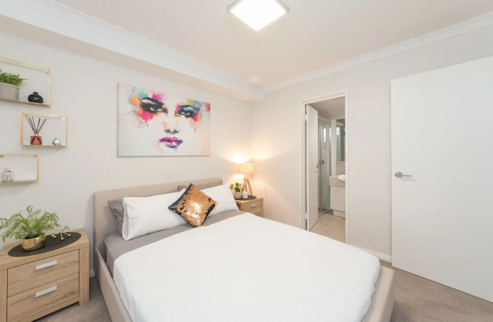 Lakeview Apartment Suite 06