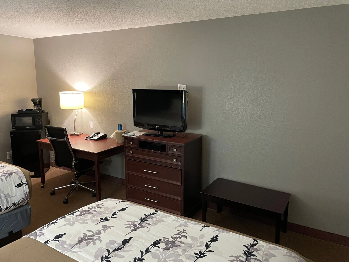 American Inn Cedar Rapids South