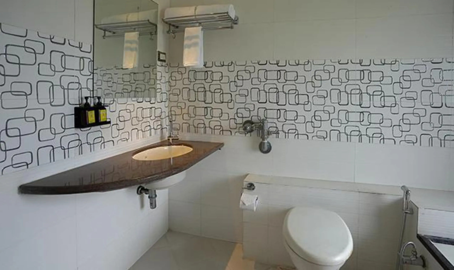 Rester Select Chakan