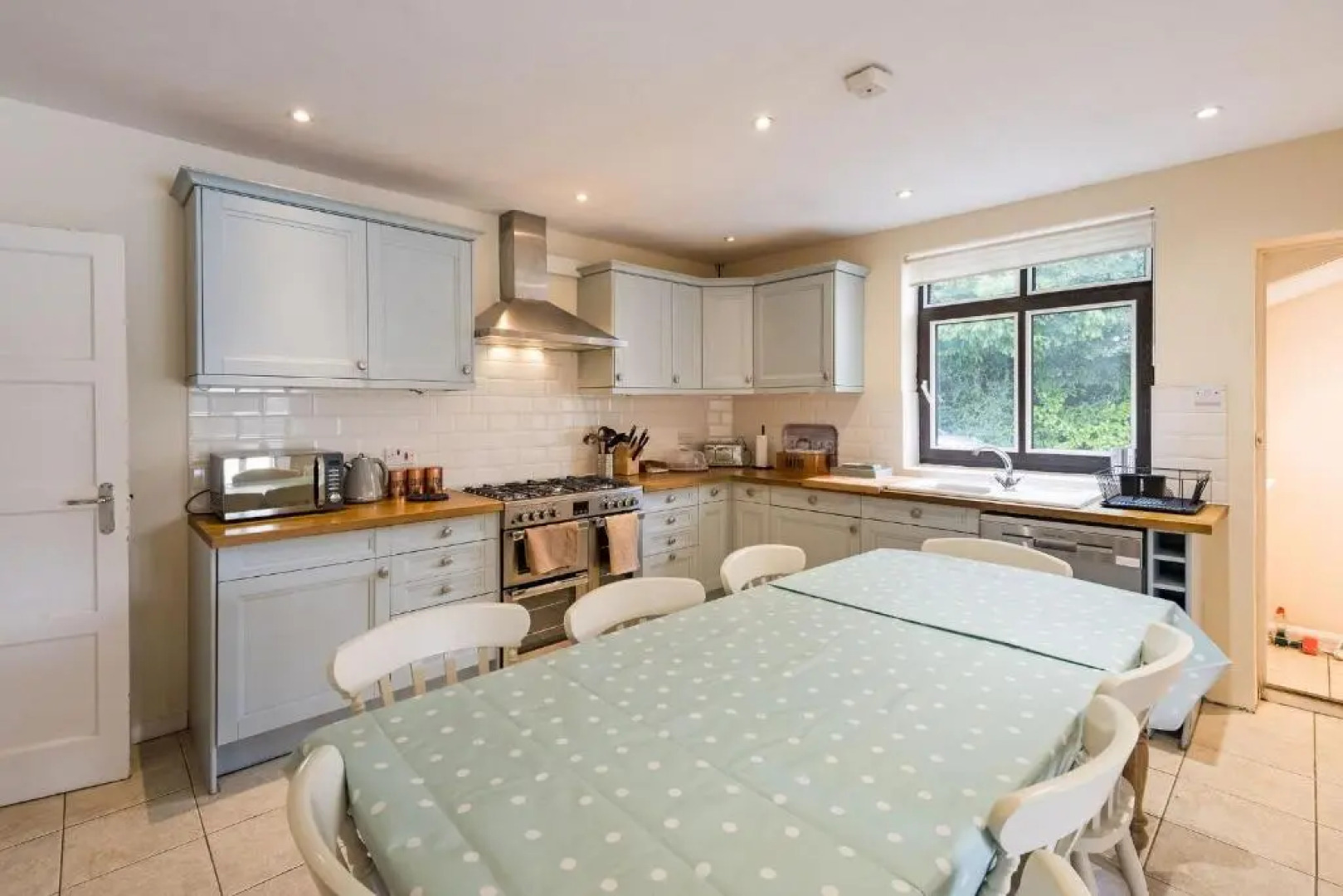 Stunning 4 BD Bungalow Banbury Northamptonshire