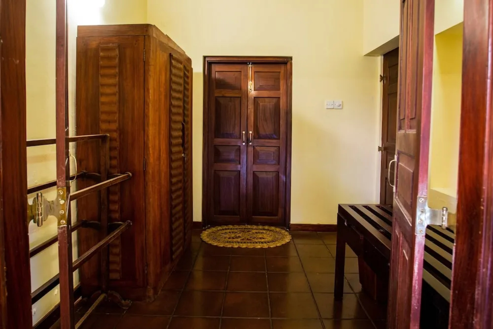 The Chalet - Whole Villa 2 Bedroom (Sleeps 4)
