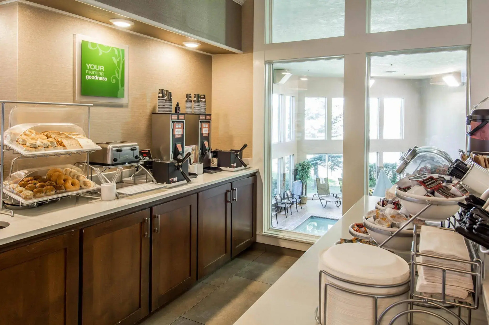 Comfort Inn & Suites