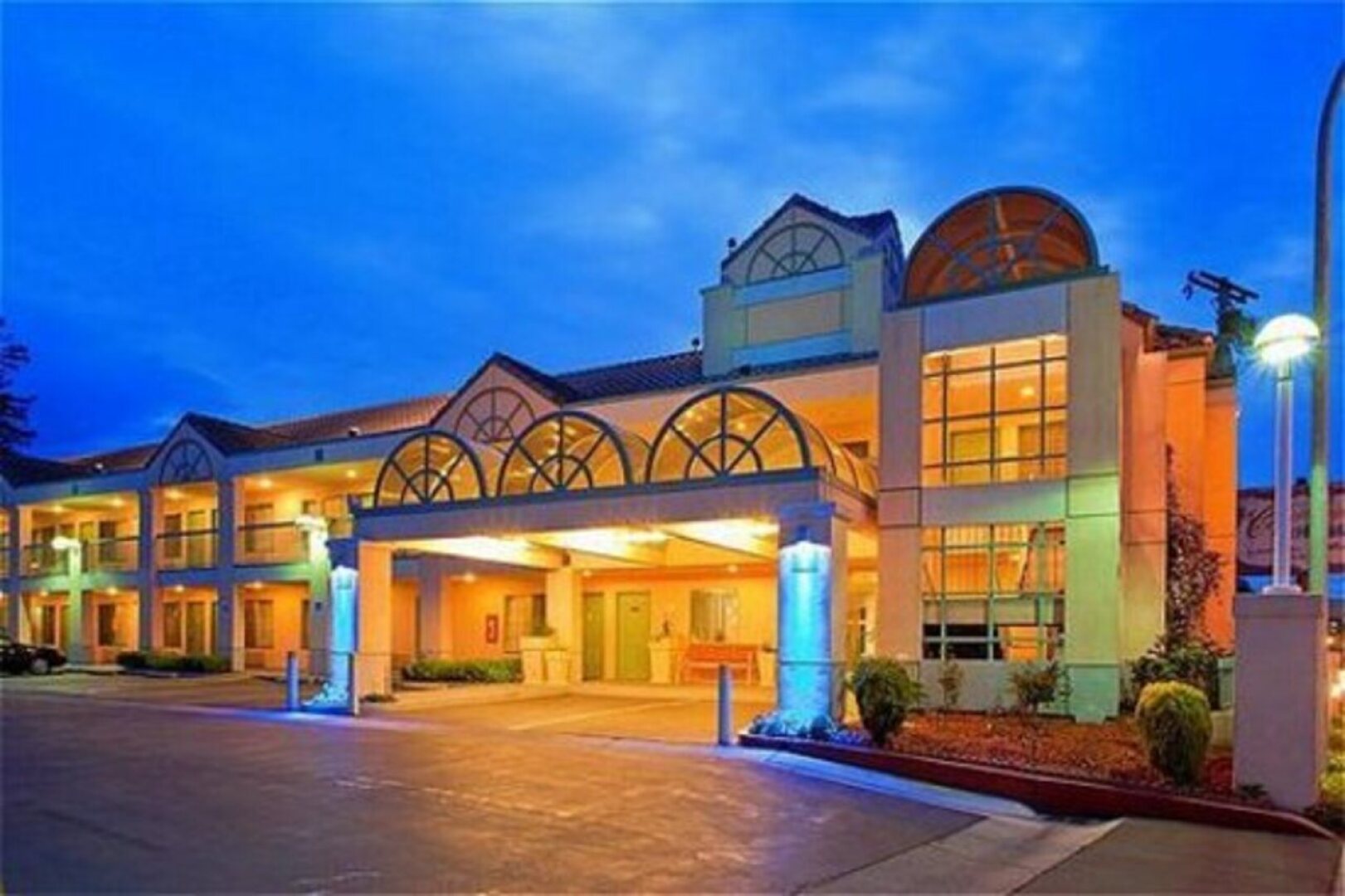Atherton Park Inn & Suites