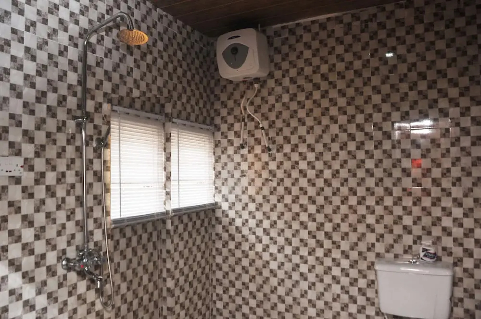 California Garden Hotel and Suites