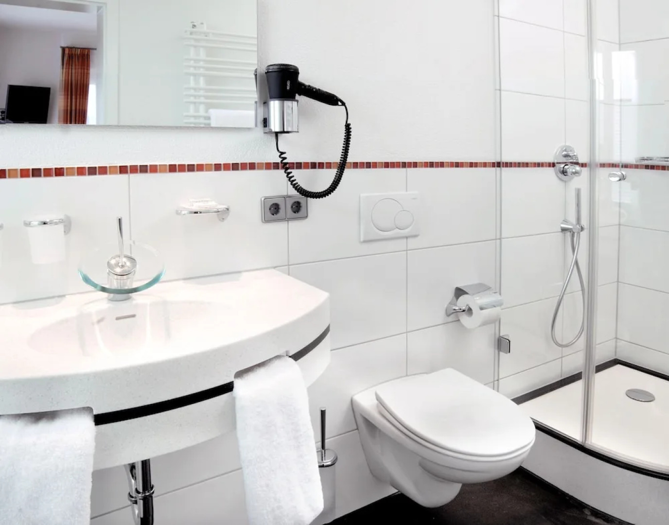 Maien Hotel & Restaurant