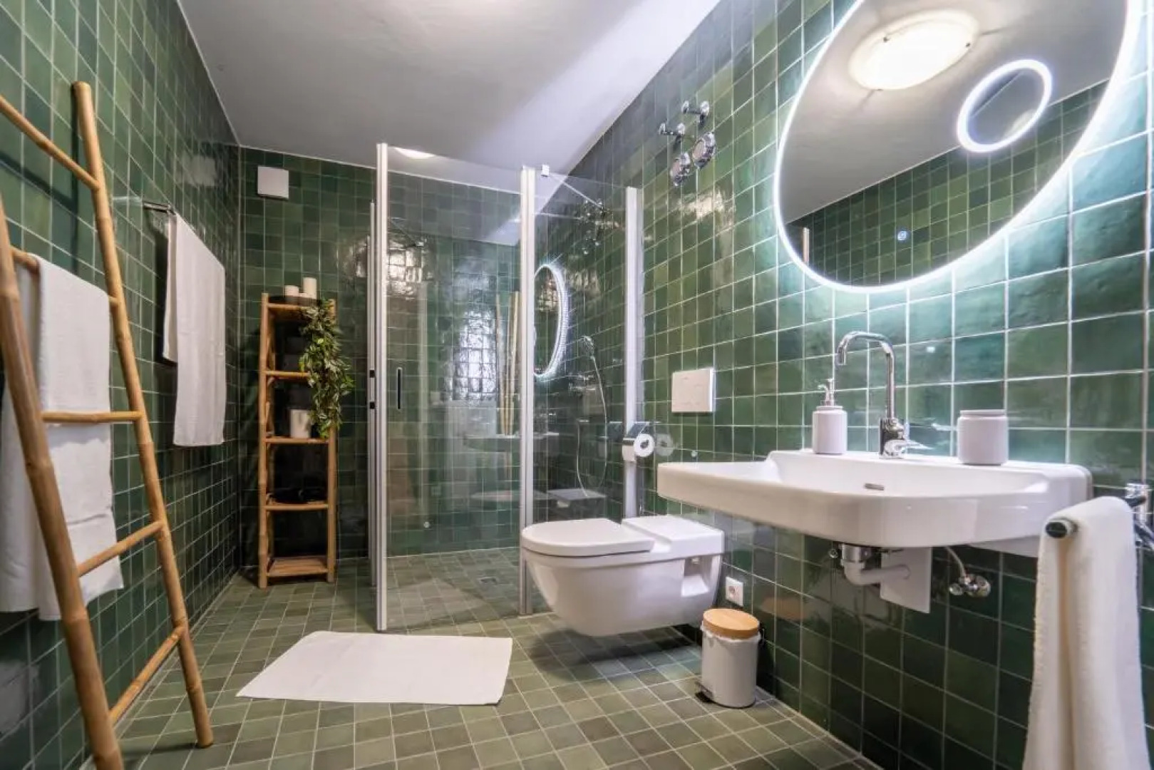 dreamcation - Wohnen in KIRCHE, 3D-Tour, Terrasse, BBQ, Küche, Kamin, 180qm