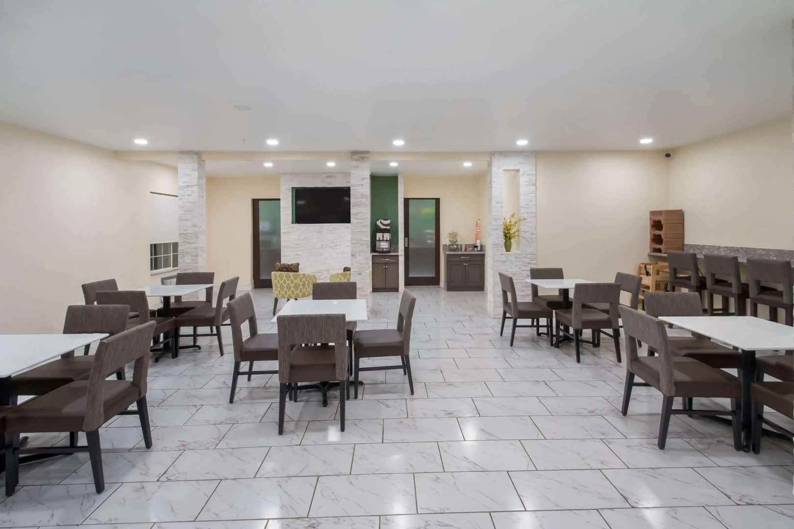 Quality Inn & Suites Salt Lake City Airport West