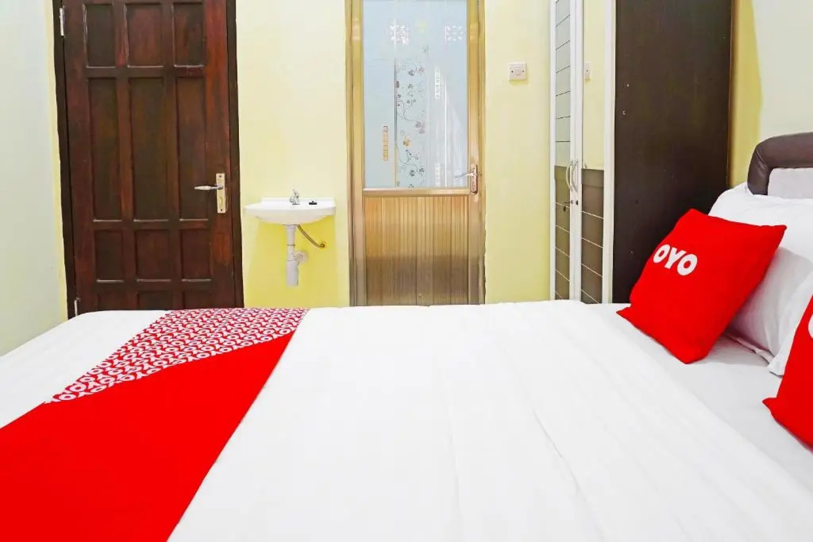 Hotel O Trisna Srabah Resort Homestay & Resto