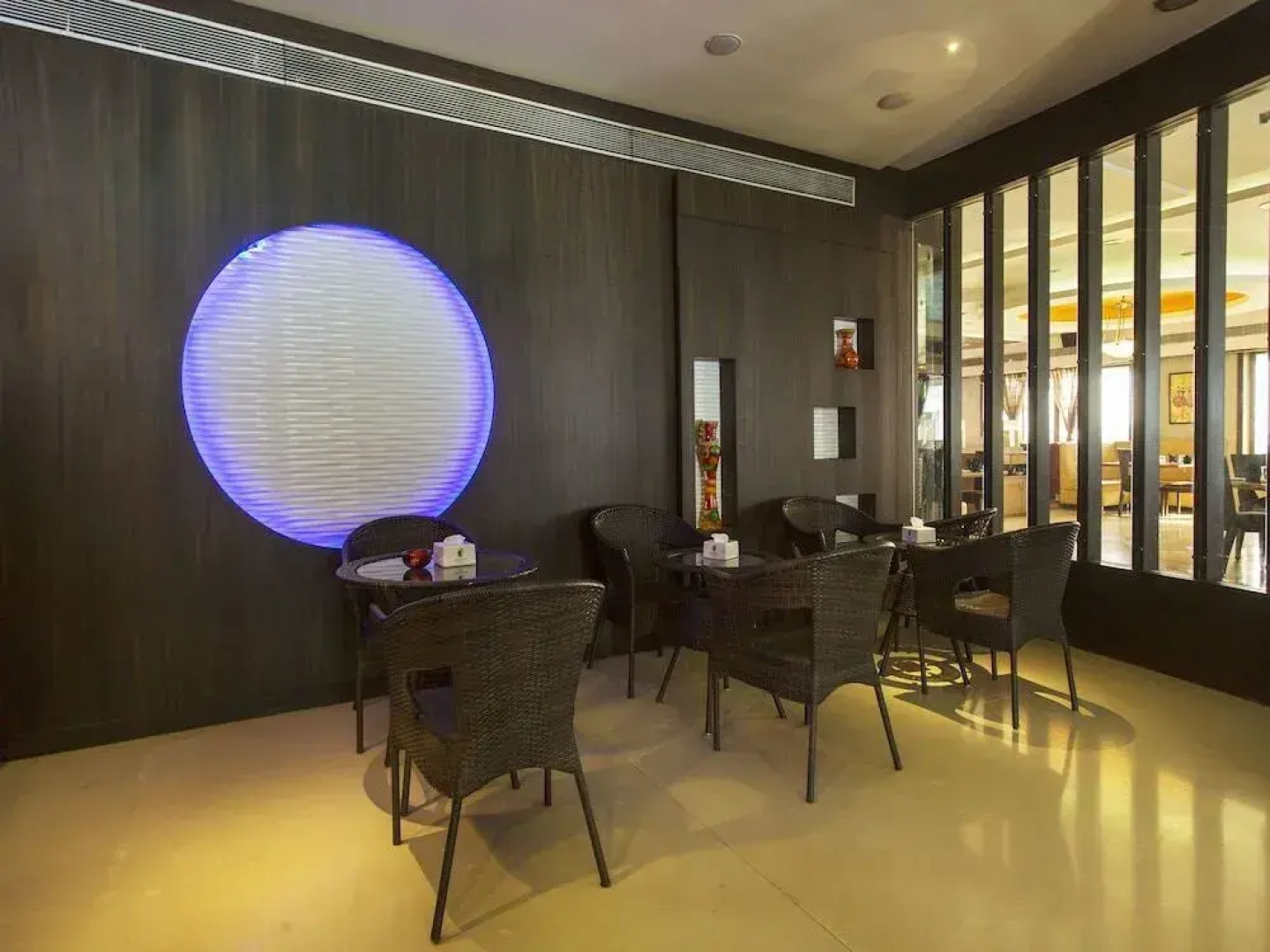 Emerald Resort by OYO Rooms