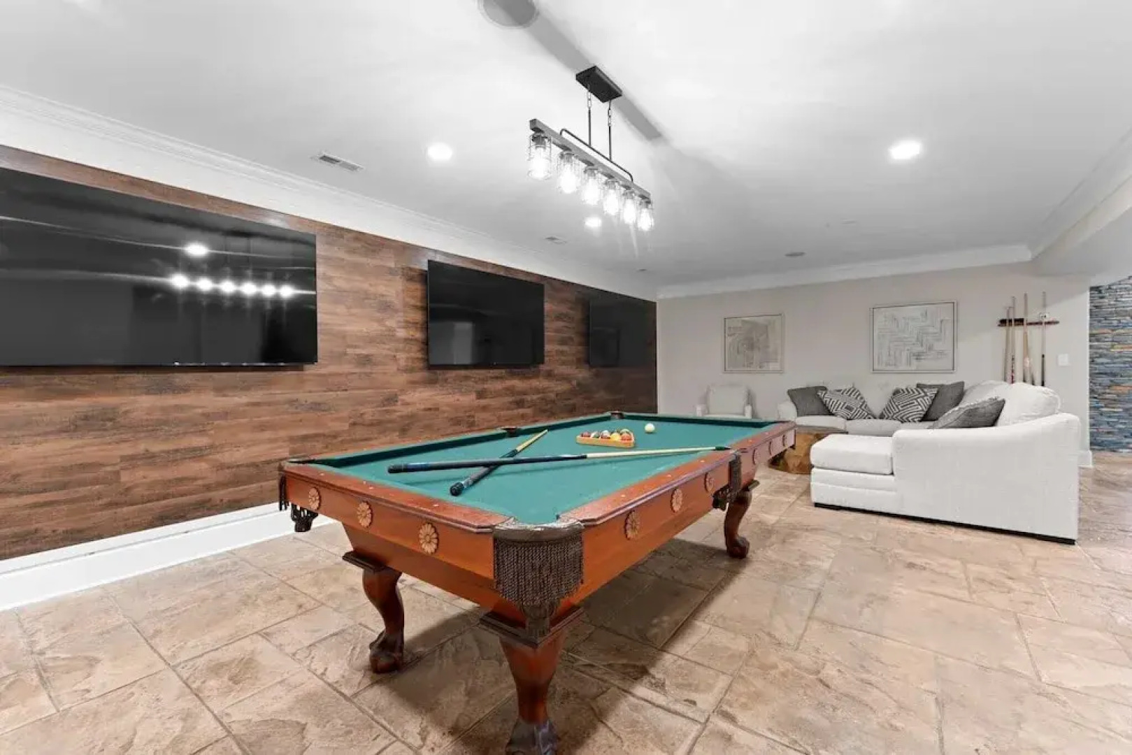 Sunset Pointe by Avantstay Waterfront, Beach, Fire Pit Sleeps 14 5bdr 4BA