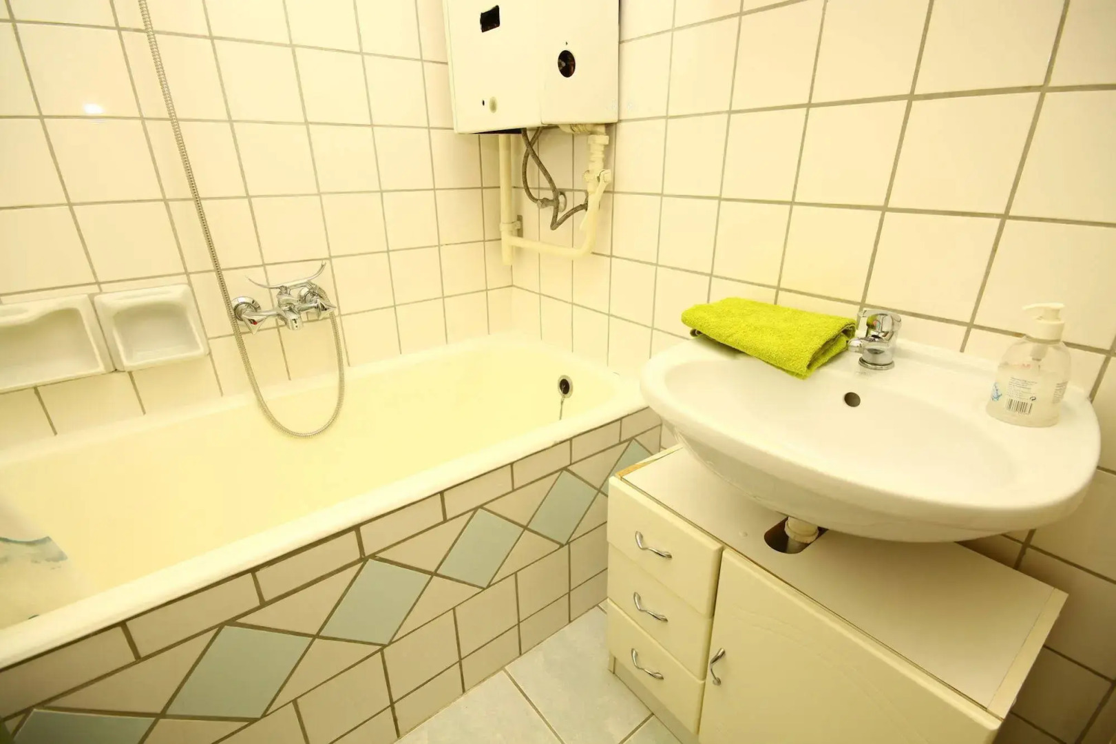 Pal's Hostel & Apartments