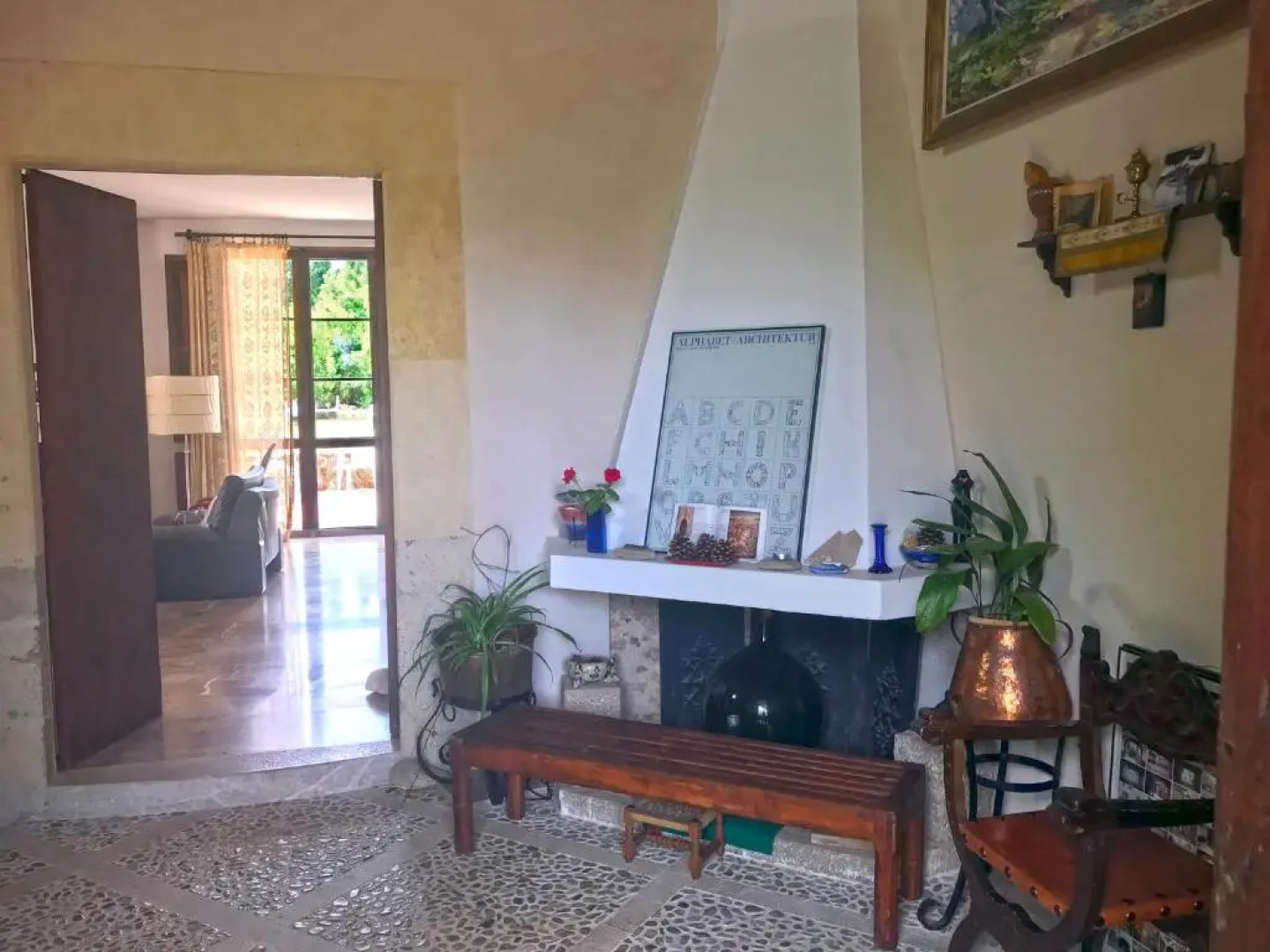 Son Jordi nou, beautiful villa near Alaro big swimming pool, BBQ mountain views 12people