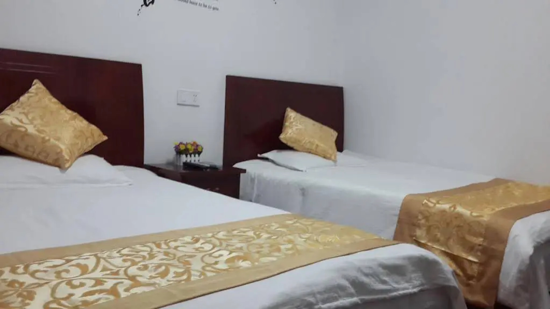 Xitang Xuyue Theme Inn