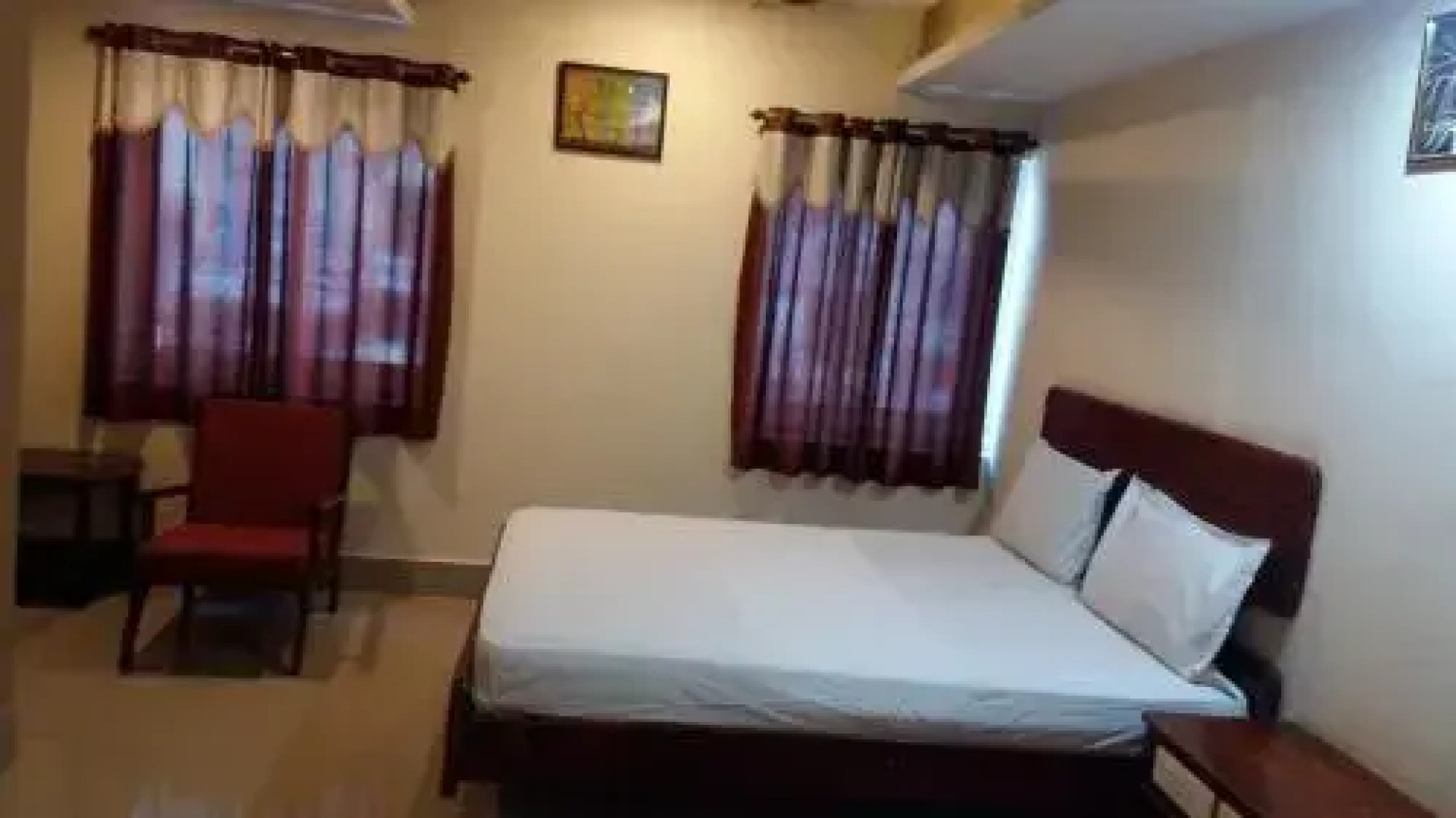 Poorna Lodge by OYO Rooms