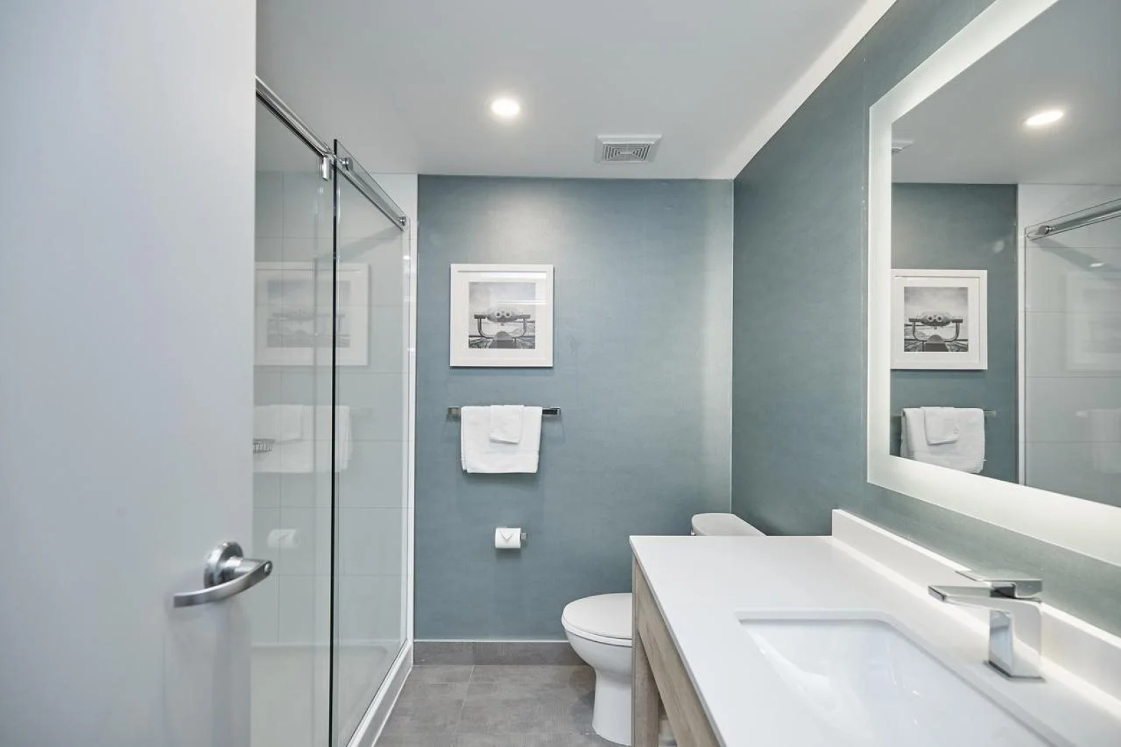 Vittoria Hotel and Suites