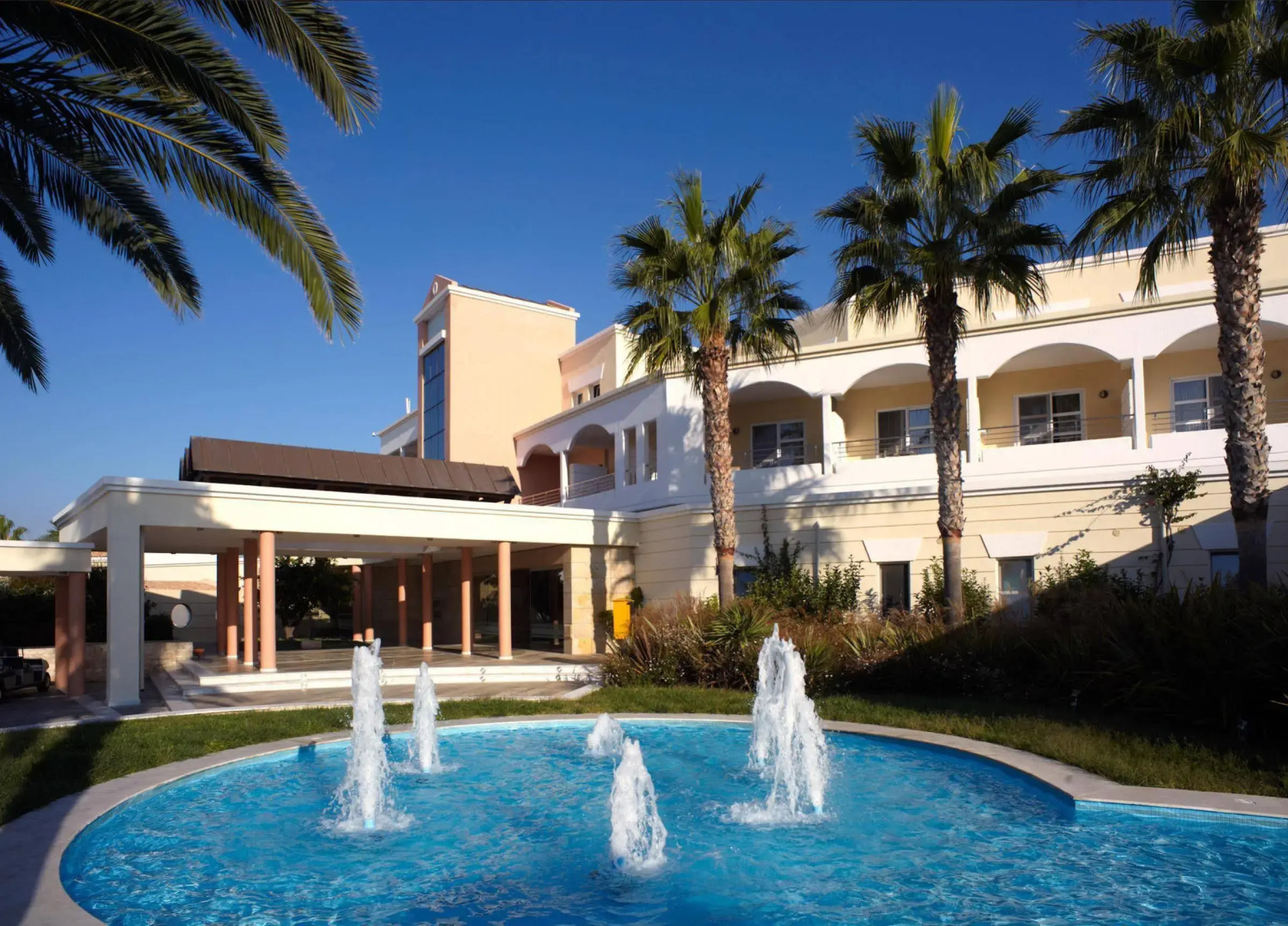 Neptune Luxury Resort