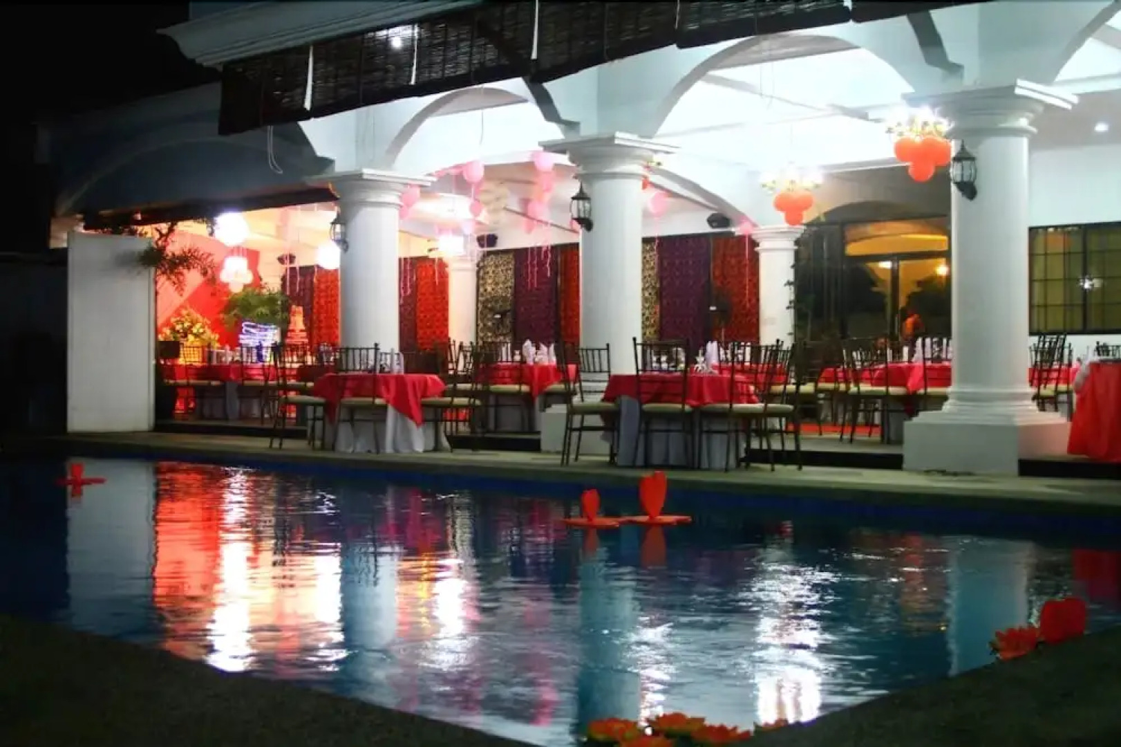 Kapis Mansions Hotel